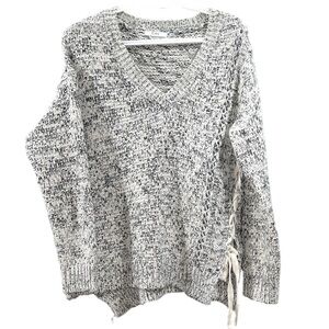💞 DEX V-Neck Sweater with Unique Tie-Up Detail size Medium  💞